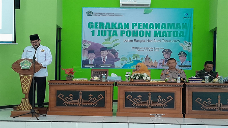Gerakan Penanaman Satu Juta Pohon Matoa Digelar di MTs Negeri 2 Bandar Lampung