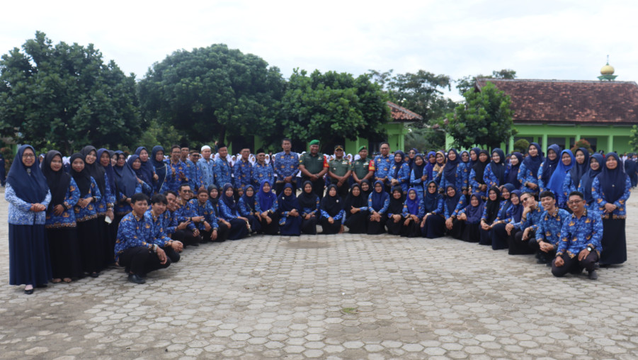 Semangat Pahlawan Menyala di MTsN 2 Bandar Lampung: Siswa Diharapkan Jadi Penerus Bangsa