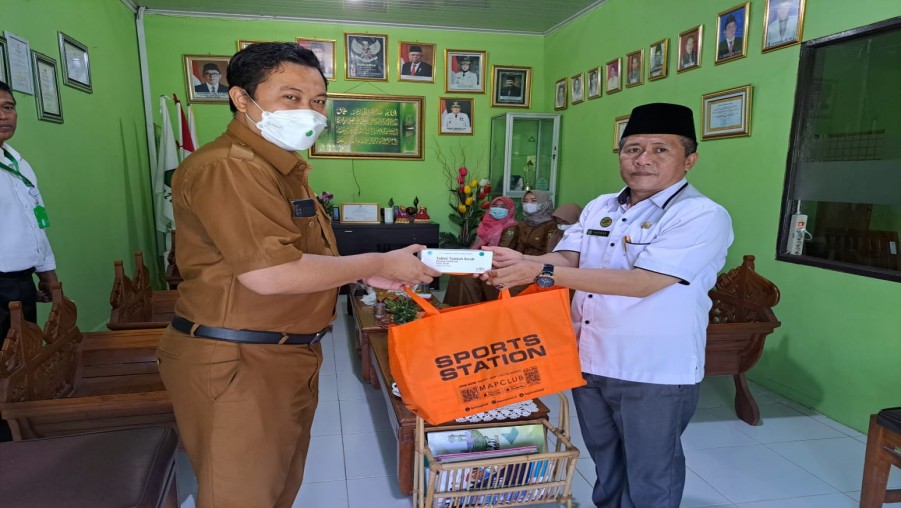 Puskesmas Korpri Gelar Kegiatan Pemberian Pil Penambah Darah Untuk Seluruh Siswi MTs Negeri 2 Bandar Lampung