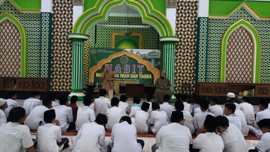 MTs Negeri 2 Bandar Lampung Gelar Kegiatan Mabit Kelas 7 Unggul, Khusus dan Asrama