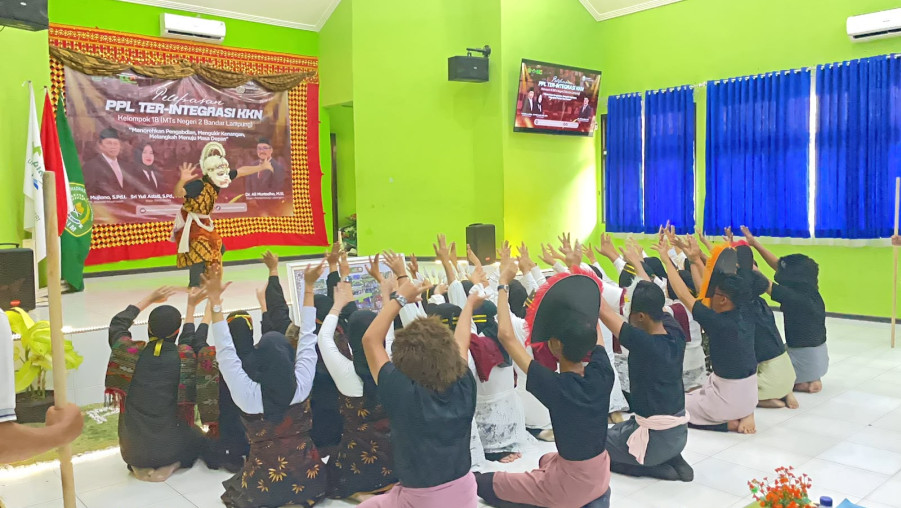 MTsN 2 Bandar Lampung Lepas 46 Mahasiswa PPL Terintegrasi KKN UIN RIL