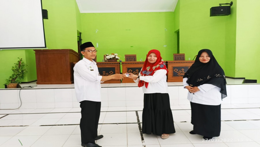 MTs Negeri 2 Bandar Lampung Gelar Acara Perpisahan Dengan Pengawas