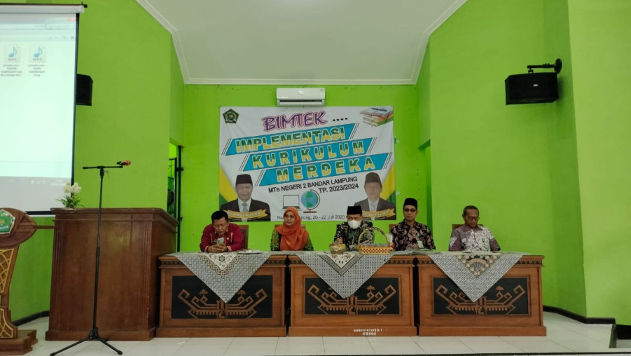 Tenaga Pendidik MTs Negeri 2 Bandar Lampung Selesai Ikuti Kegiatan Bimtek Implementasi Kurikulum Merdeka