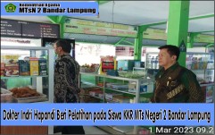 Dokter Indri Hapandi Beri Pelatihan pada Siswa KKR MTs Negeri 2 Bandar Lampung